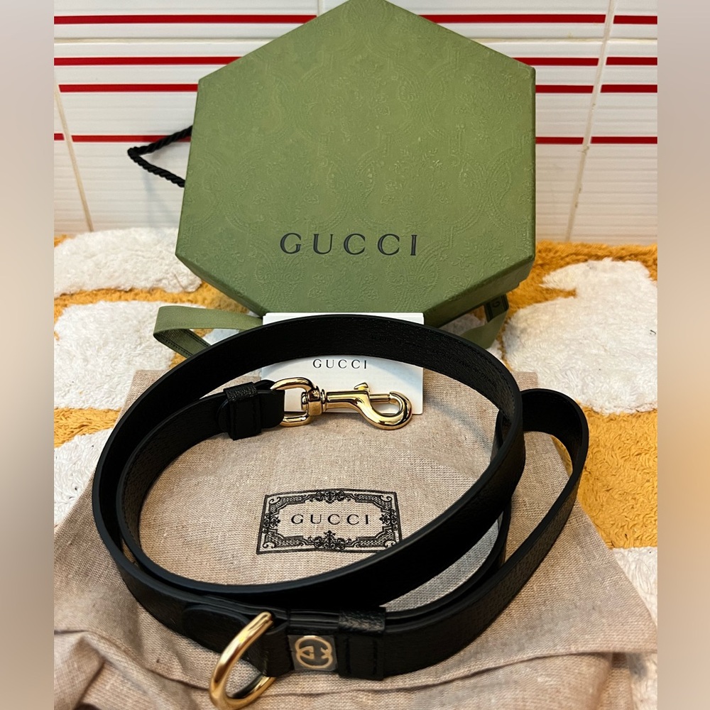Black New Authentic Gucci GG Logo Leather Pet Dog Leash About 39.5 Inches